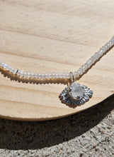 Load image into Gallery viewer, Eclipse of Light Necklace