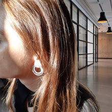 Charger l&#39;image dans la galerie, Eclipse Earrings
