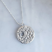 Charger l&#39;image dans la galerie, Moon Necklace
